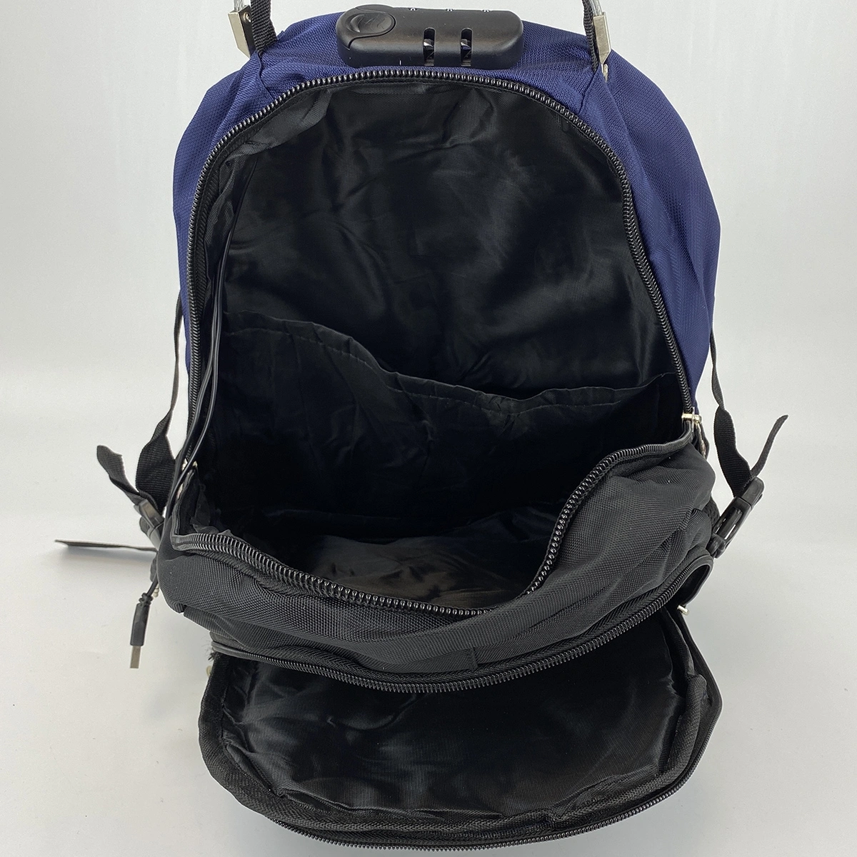 Рюкзак черный SWISSGEAR Y-8831 фото 3