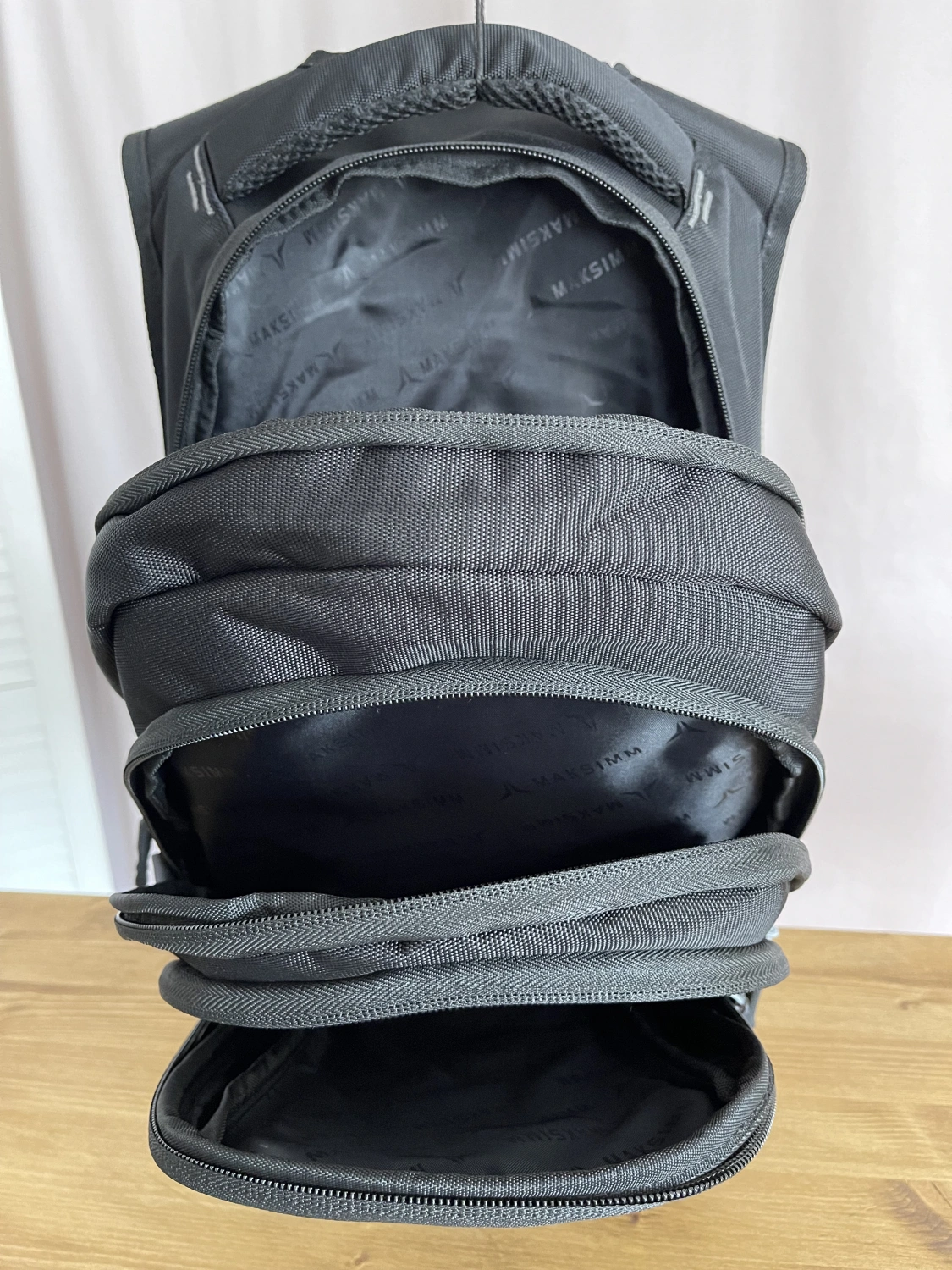 Рюкзак черный Maksimm E075 фото 4