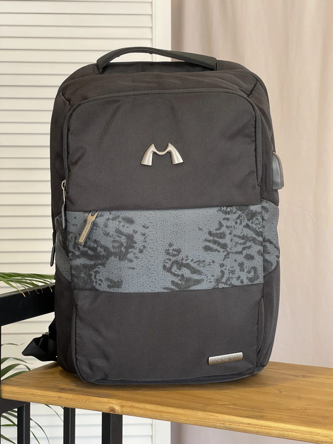 Рюкзак черный Maksimm E054-1 фото 1