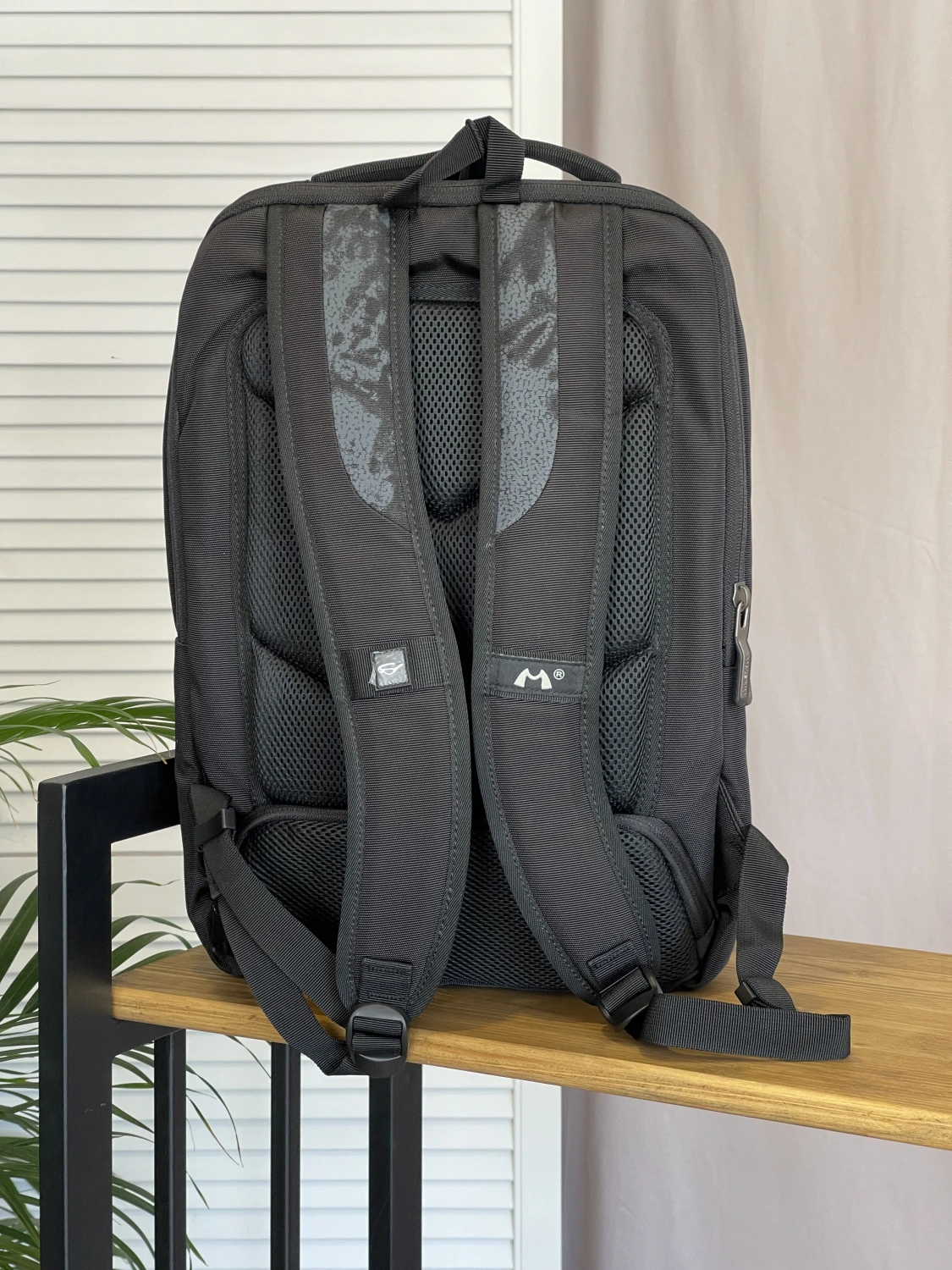 Рюкзак черный Maksimm E054-1 фото 3
