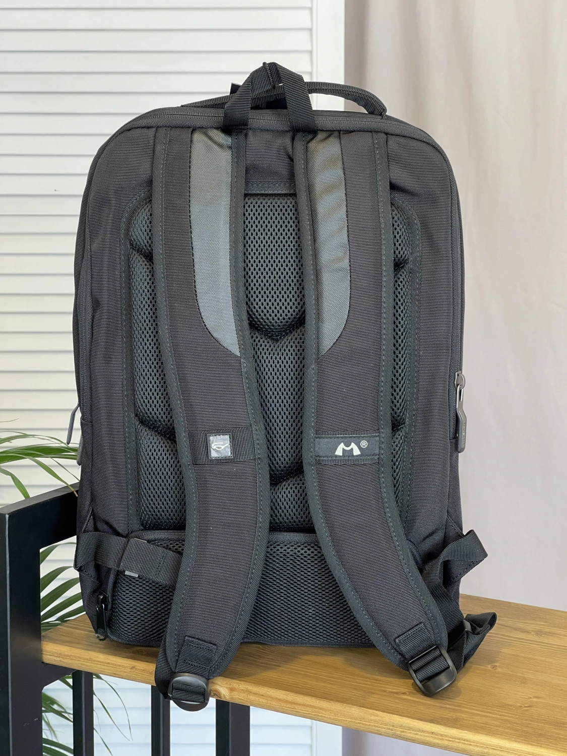 Рюкзак черный Maksimm E054-2 фото 3