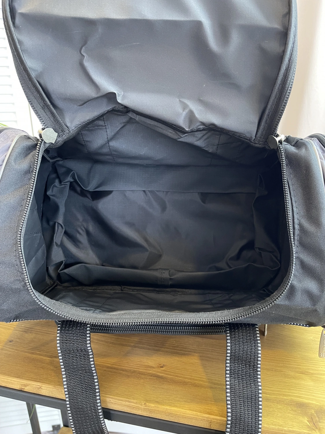 Спортивная сумка черный Хteam  С3.2.4 фото 2