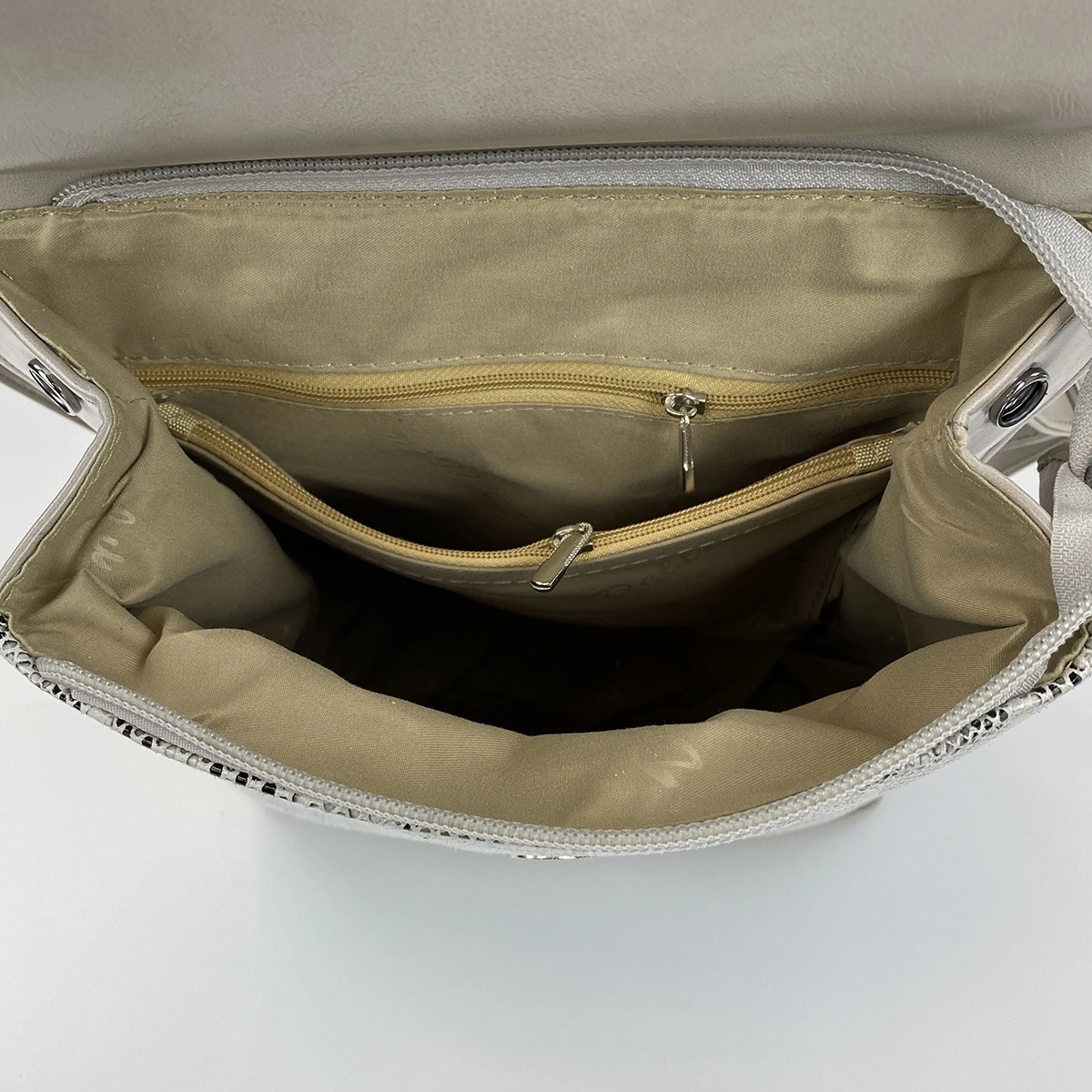 Сумка-рюкзак серый Dellilu H8030-51 фото 3